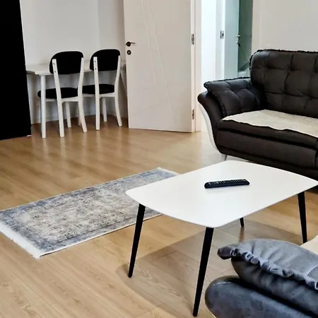 Luxury 10/2 Apartment Tirana